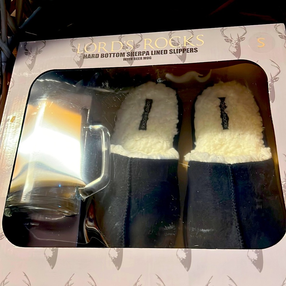 New Lord’s Rocks Sherpa Lining Slippers S With Bear Mug NWB